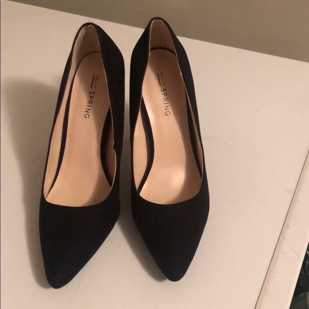 Call it Spring Black Suede size 7 heels